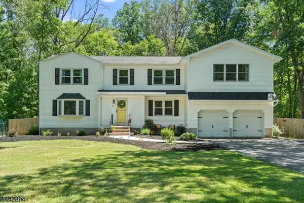 400 Ernest Dr, Hillsborough Twp., NJ 08844