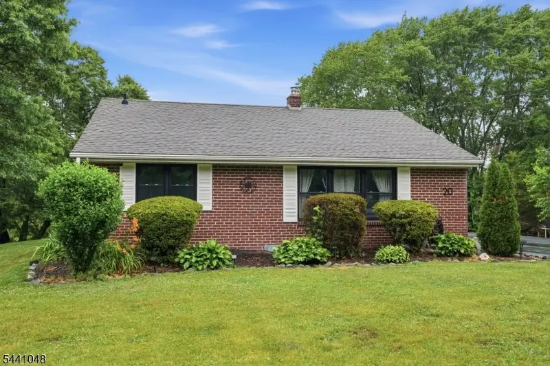20 Poplar Rd, Ringoes, NJ 08551 - #2