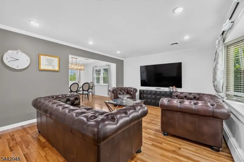 2 Country Club Ct, Livingston, NJ 07039 - #2