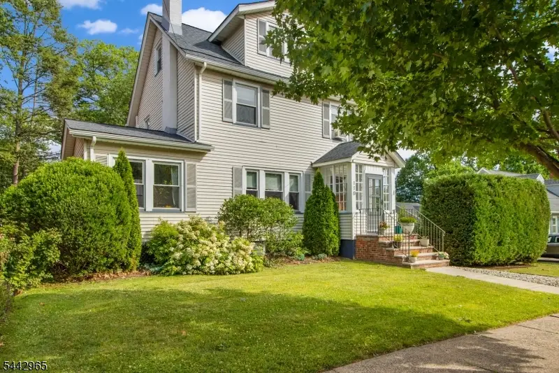110 Lyons Pl, Springfield, NJ 07081 - #2