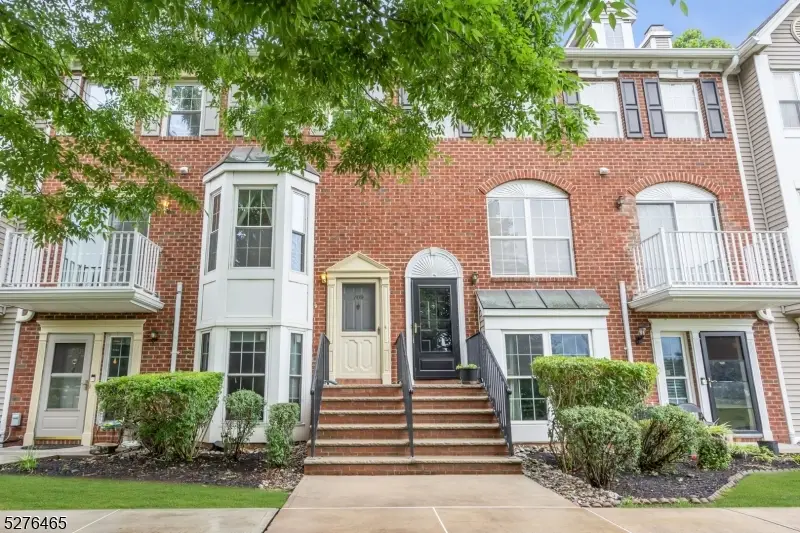709 Dunn Cir, Bradley Gardens, NJ 08807 - #1