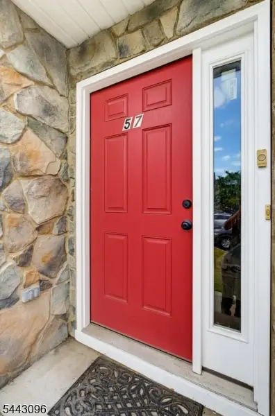 57 Victoria Dr, Franklin, NJ 08873 - #3