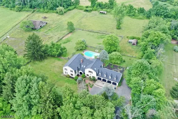 13 Farmersville Rd, Tewksbury Twp., NJ 07850
