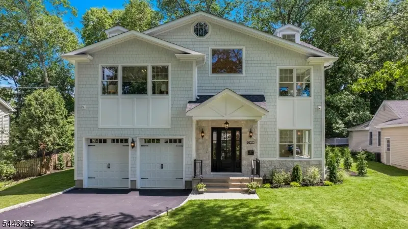 4 Garden Ct, Ho Ho Kus, NJ 07423 - #2