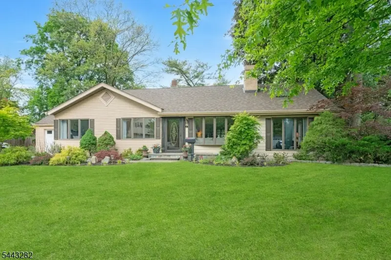 28 Pitcairn Ave, Ho Ho Kus, NJ 07423 - #1