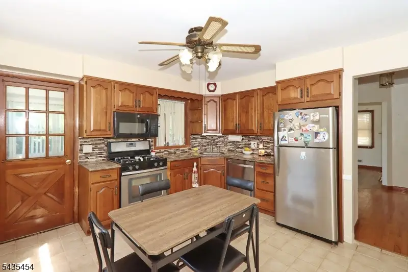 126 N 20th St, Kenilworth, NJ 07033 - #2