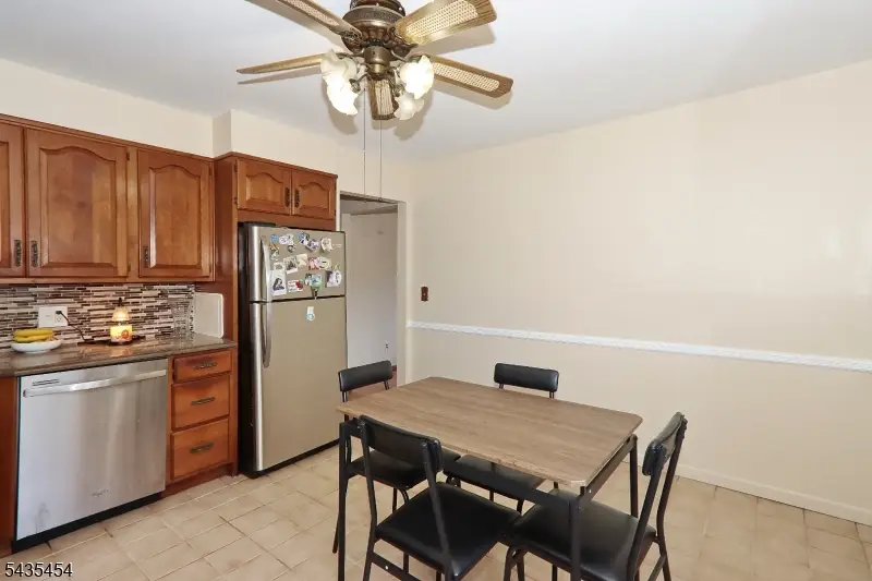 126 N 20th St, Kenilworth, NJ 07033 - #3