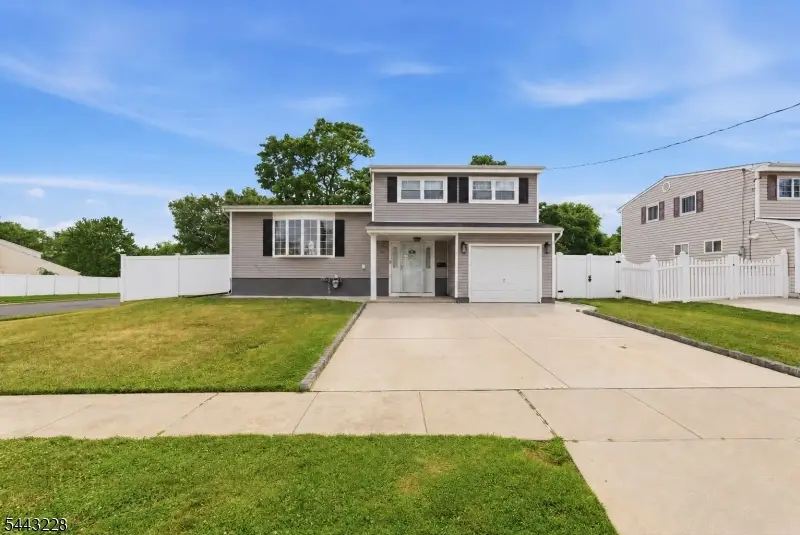 21 Bertrand St, Old Bridge, NJ 08857 - #1