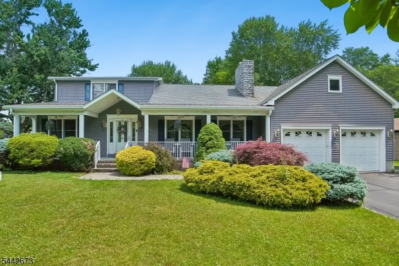 28 Nye Ave, Whippany, NJ 07981 - #1