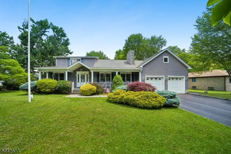 28 Nye Ave, Whippany, NJ 07981 - #2