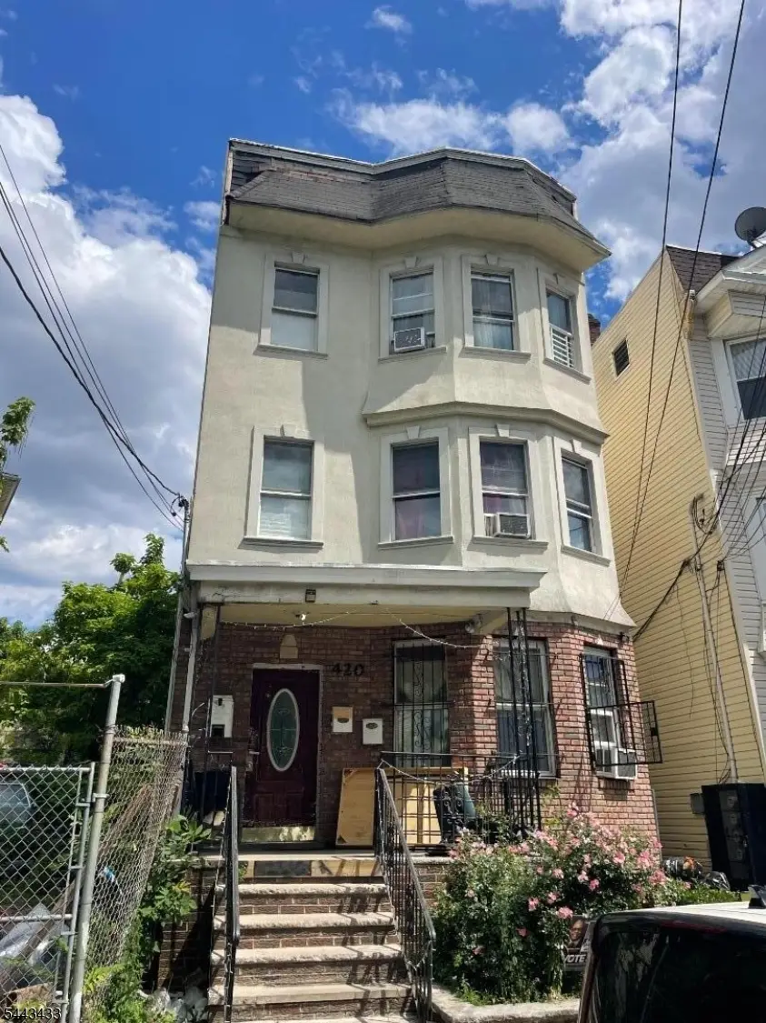 420 21st St, Irvington, NJ 07111 - #1