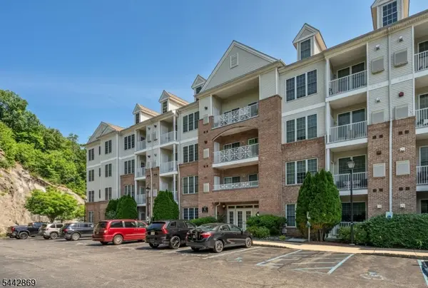 6303 Brookhaven Ct #303, Riverdale Boro, NJ 07457