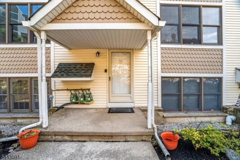 56 Portsmouth Ct #56, Hamburg, NJ 07419 - #2