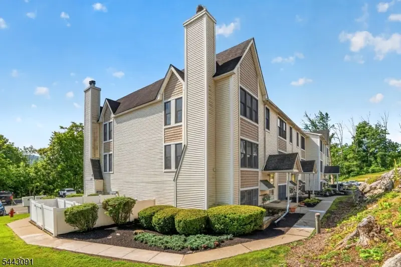 56 Portsmouth Ct #56, Hamburg, NJ 07419 - #3