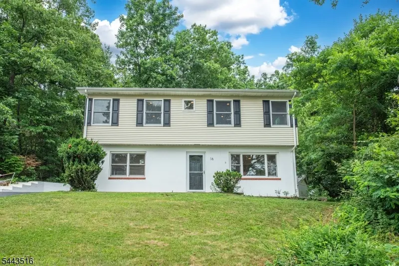 16 Florence St, Hopatcong, NJ 07843 - #1