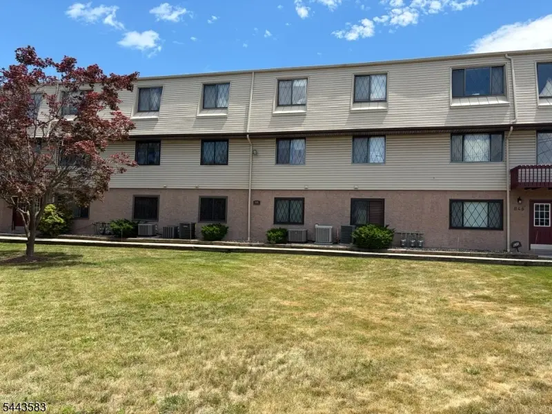 846 Riverside Ave #107, Lyndhurst, NJ 07071 - #1