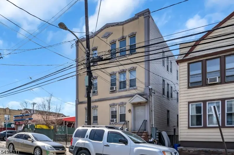 305 Cator Ave #1B, Jersey City, NJ 07305 - #3