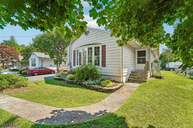 22 Arlington Ave, Mount Arlington, NJ 07856 - #1