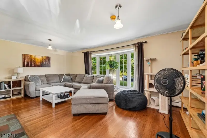 22 Arlington Ave, Mount Arlington, NJ 07856 - #3