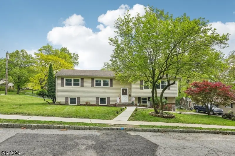 23 Chestnut Rd, West Orange, NJ 07052 - #1