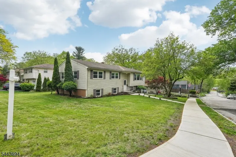 23 Chestnut Rd, West Orange, NJ 07052 - #2