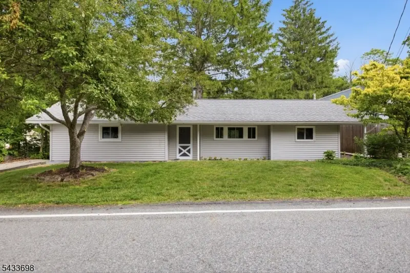 117 Silver Lake Rd, Frelinghuysen, NJ 07825 - #2