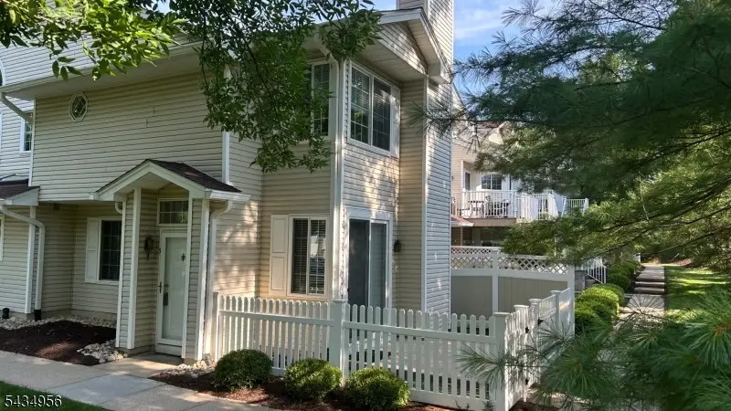 9 Evans Court, The Hills, NJ 07921 - #2