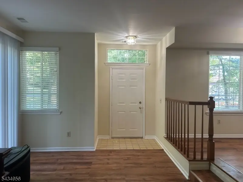 9 Evans Court, The Hills, NJ 07921 - #3