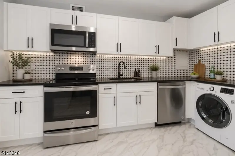 1 Claridge Dr #114, Verona, NJ 07044 - #3