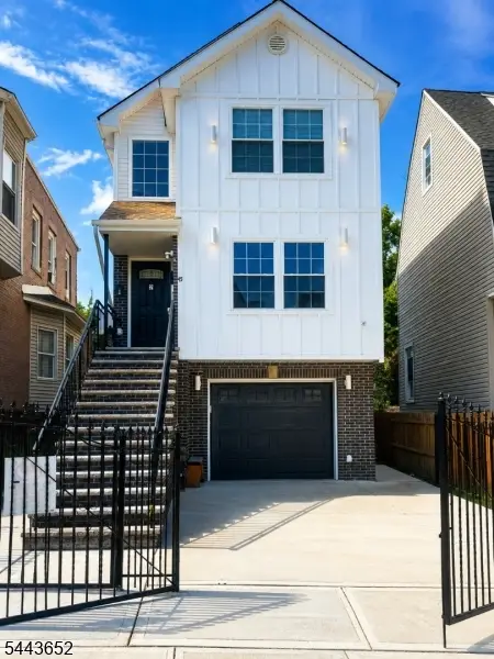 45 New St, East Orange City, NJ 07017