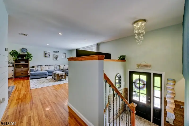15 Camelot Dr, Budd Lake, NJ 07828 - #3