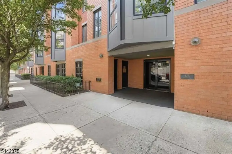 725 Jefferson St #28, Hoboken, NJ 07030 - #2