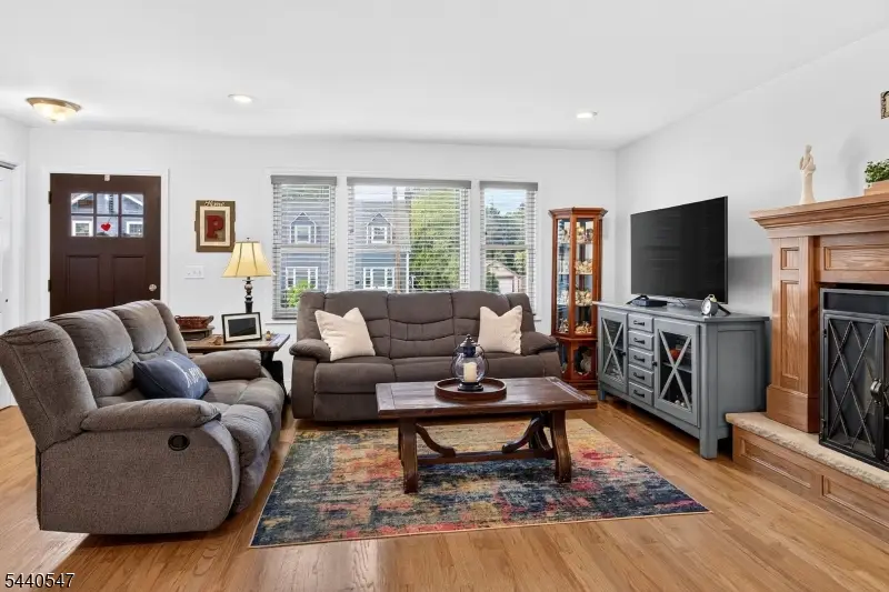 2 Stratford Terrace, Cranford, NJ 07016 - #3