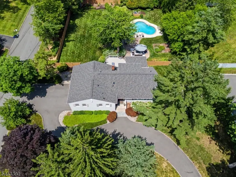 6 Coventry Rd, Livingston, NJ 07039 - #1