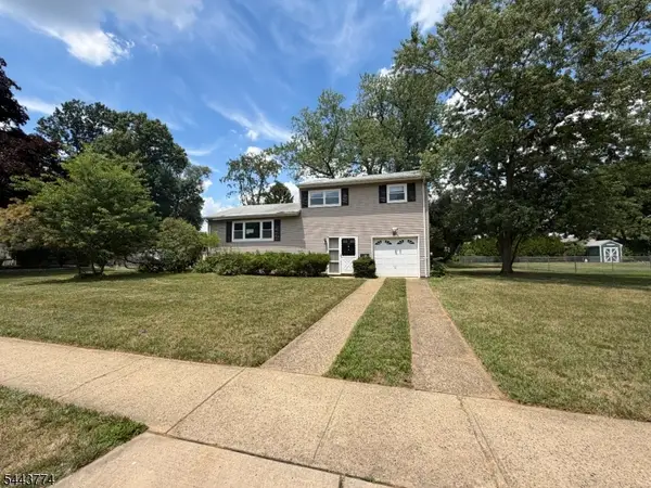 13 Chalmers Rd, East Brunswick Twp., NJ 08816
