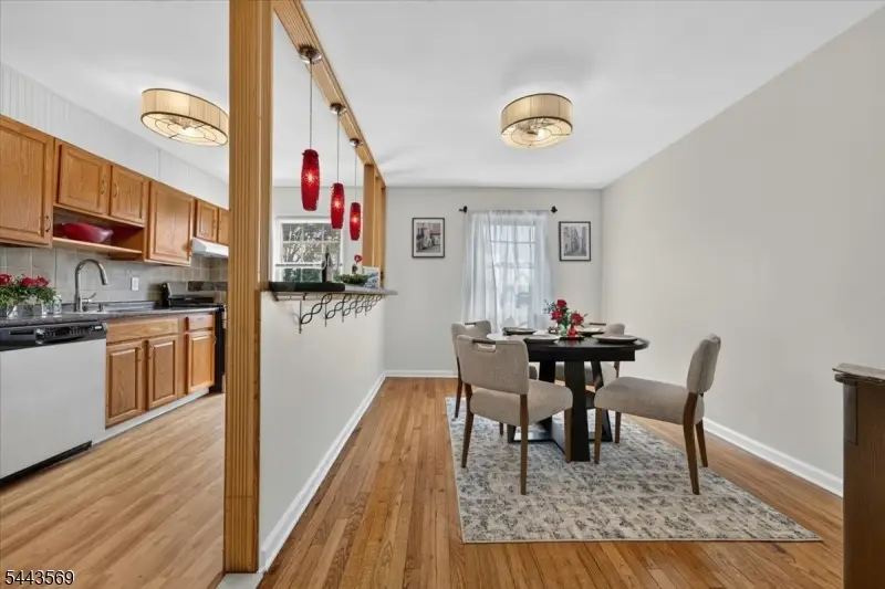 29B W Roselle Ave #B, Roselle Park, NJ 07204 - #2