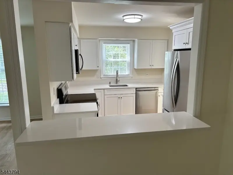 87 Junco Ct, Readington, NJ 08887 - #1