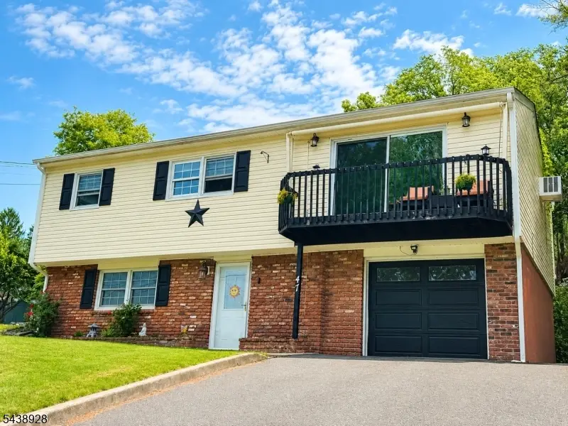 47 Summit Rd, Hamburg, NJ 07419 - #1