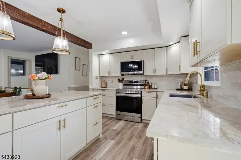 47 Summit Rd, Hamburg, NJ 07419 - #2