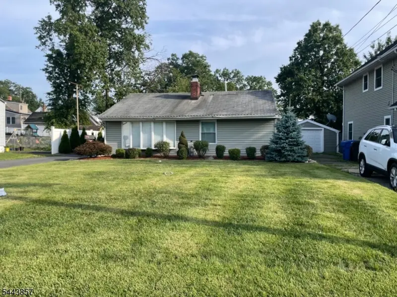 38 Summit Ave, Fords, NJ 08863 - #2