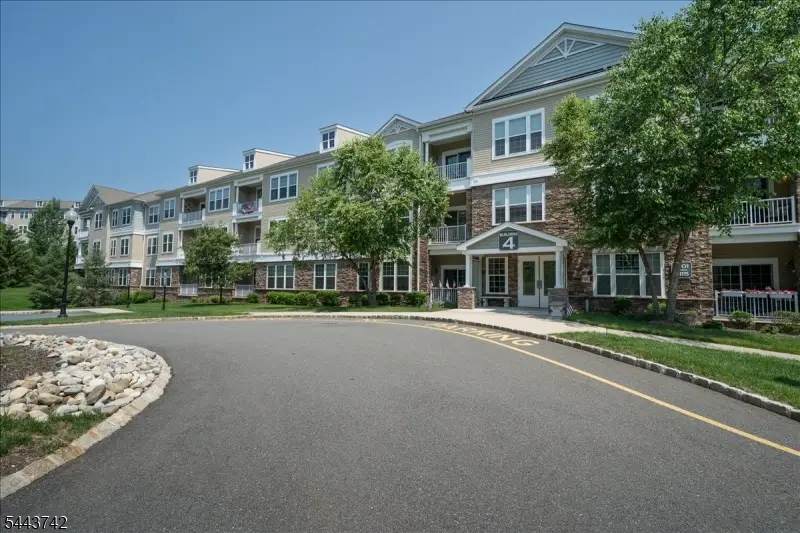 4215 Hoover Ln, Mount Hope, NJ 07885 - #1