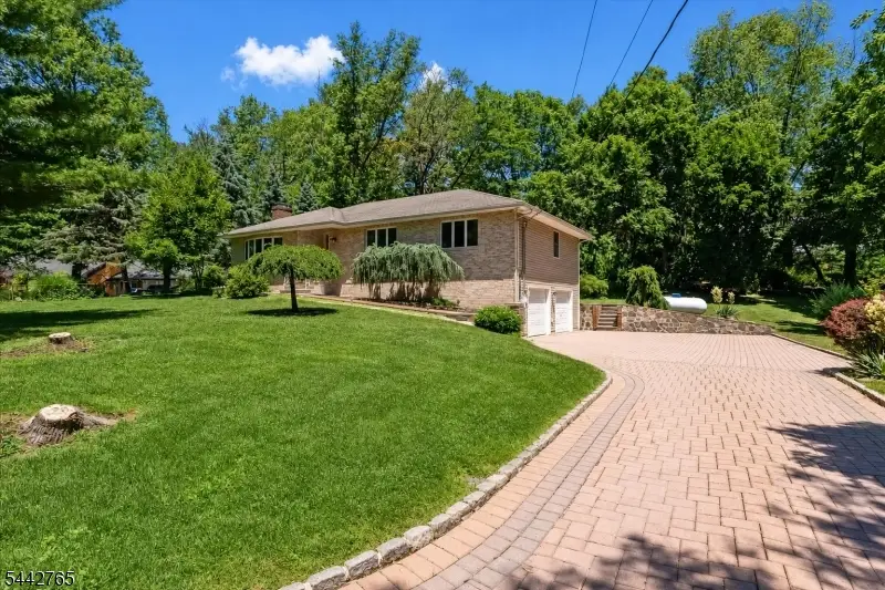 1542 Us Highway 22, Mountainside, NJ 07092 - #2