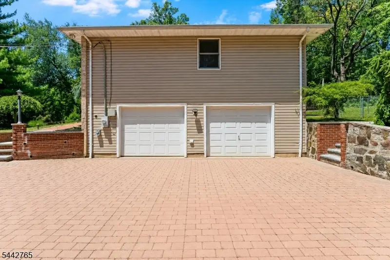 1542 Us Highway 22, Mountainside, NJ 07092 - #3