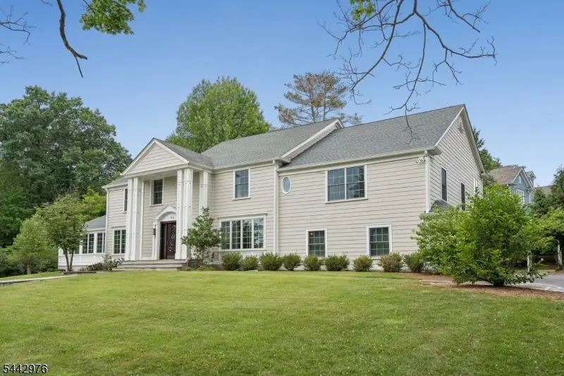 125 Stewart Rd, Millburn, NJ 07078 - #3