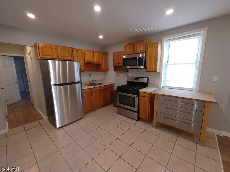 592-94 N 6th St, Newark, NJ 07107 - #2