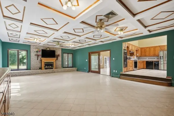 109 Fresh Ponds Rd, South Brunswick Twp., NJ 08831