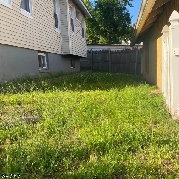 77 Wagner Pl, Irvington, NJ 07111 - #3