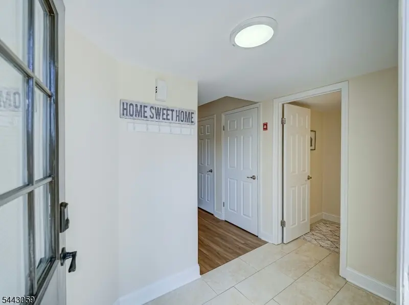10 Plum Court, Flemington, NJ 08822 - #3