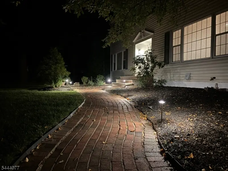4 Heather Hill Way, Green Knoll, NJ 08807 - #3