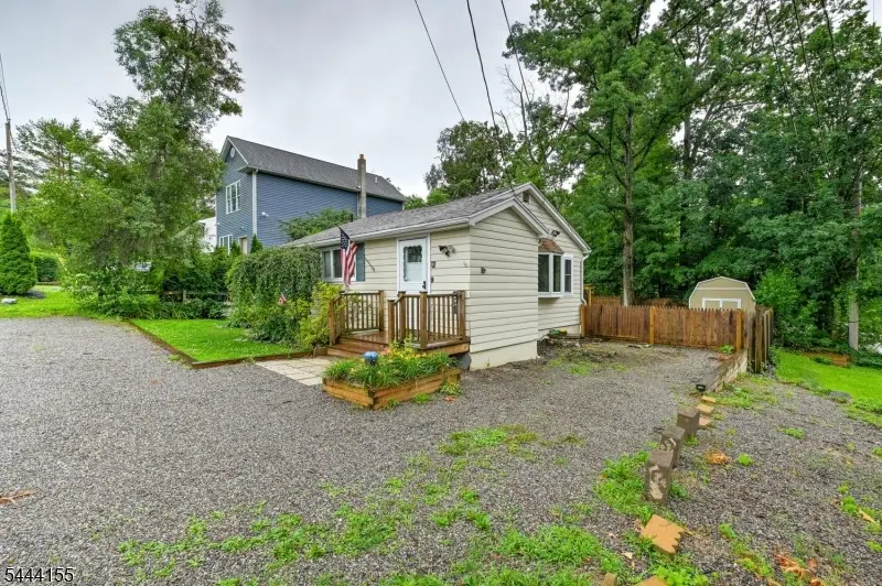 89 Tintle Ave, West Milford, NJ 07480 - #3